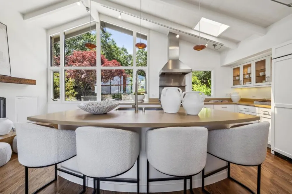 138 Bolivar Lane Portola Valley, CA 94028