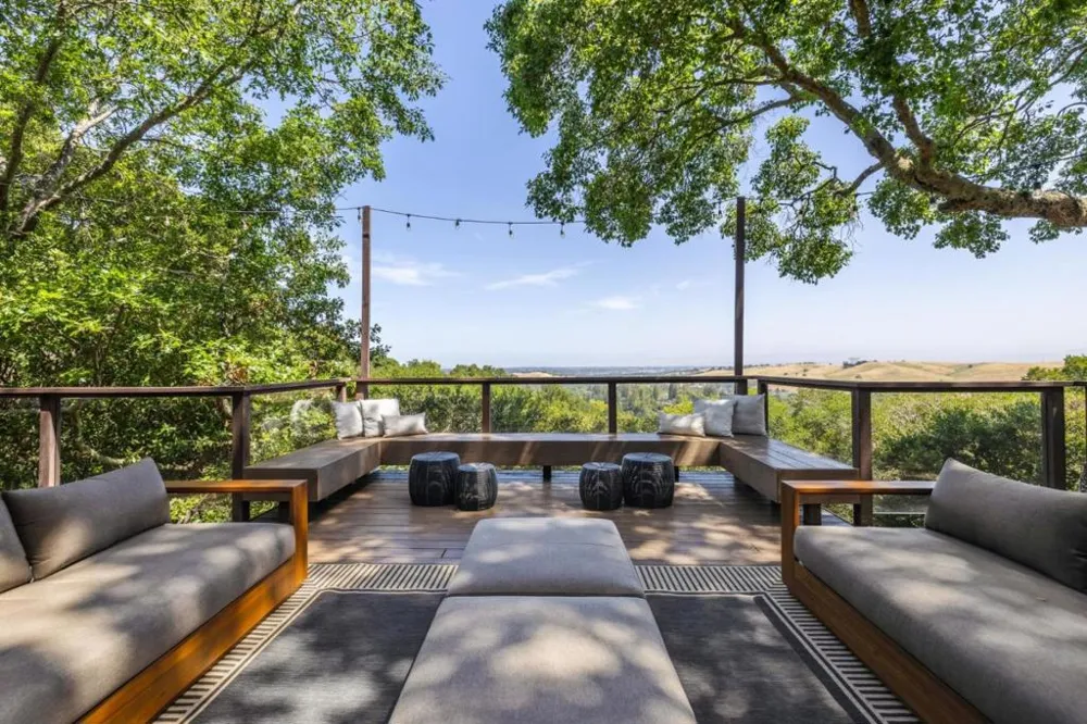 138 Bolivar Lane Portola Valley, CA 94028