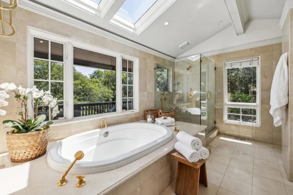 138 Bolivar Lane Portola Valley, CA 94028