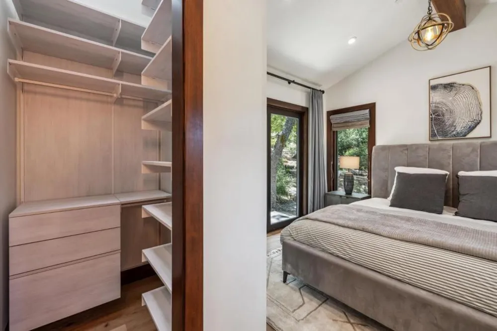 138 Bolivar Lane Portola Valley, CA 94028