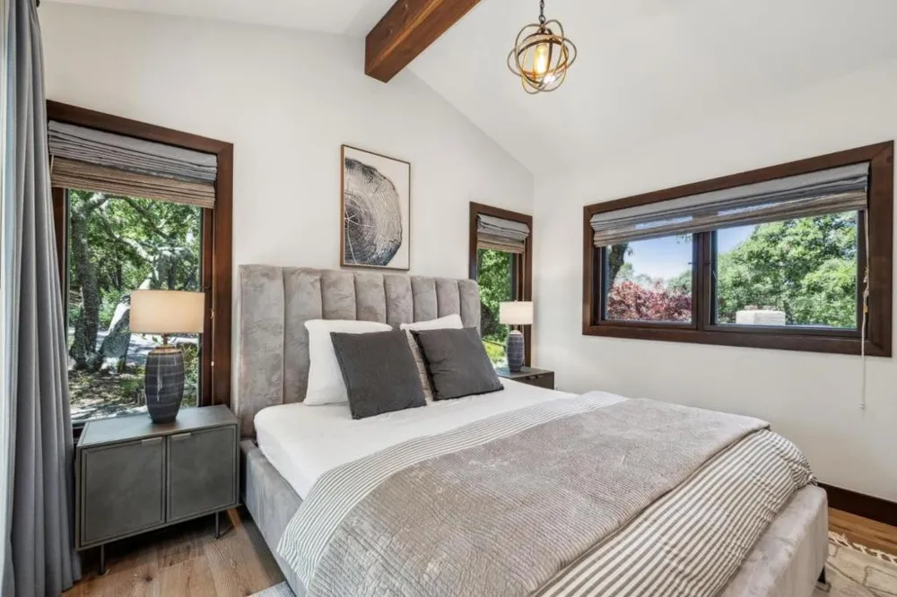 138 Bolivar Lane Portola Valley, CA 94028