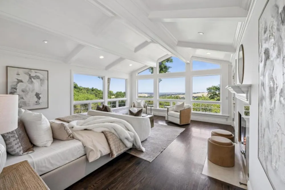 138 Bolivar Lane Portola Valley, CA 94028