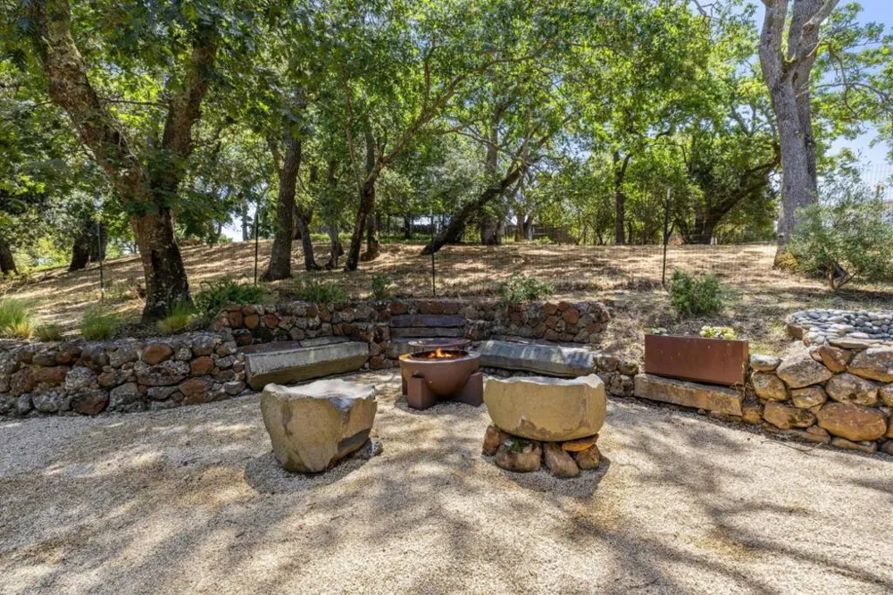 138 Bolivar Lane Portola Valley, CA 94028