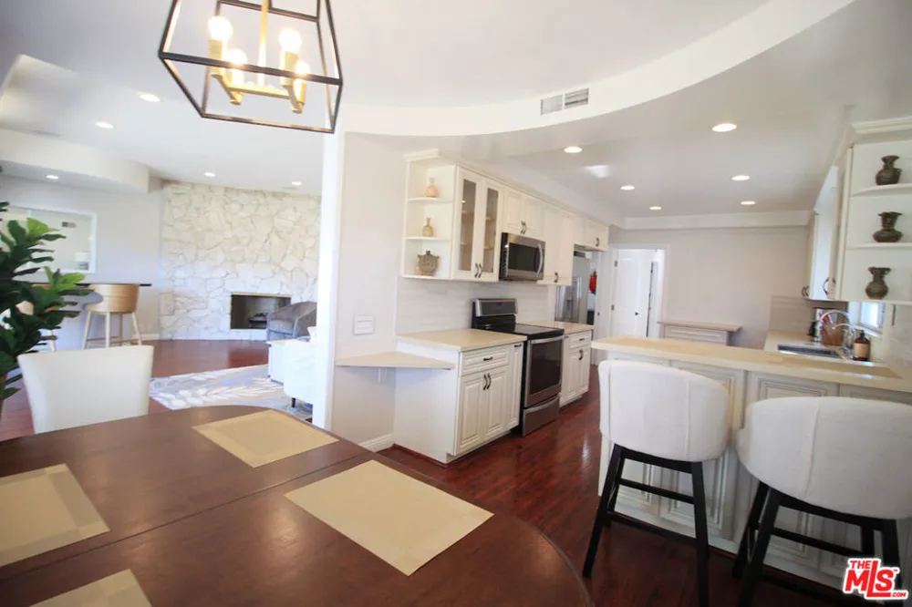 6605 S Sherbourne Drive Los Angeles, CA 90056