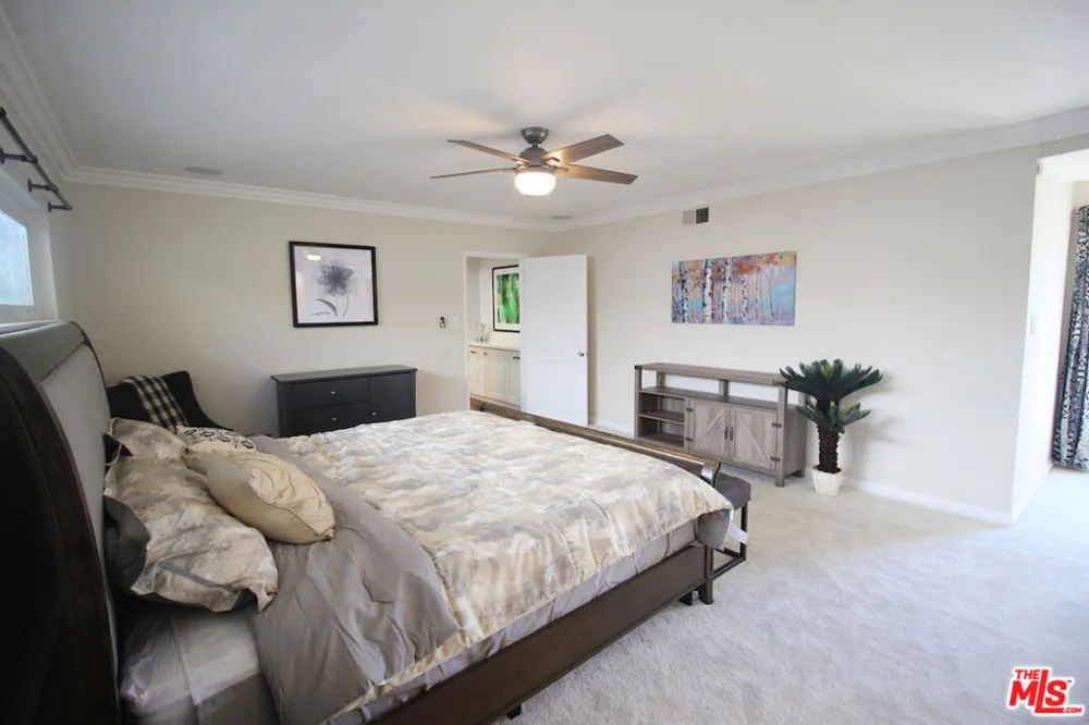 6605 S Sherbourne Drive Los Angeles, CA 90056
