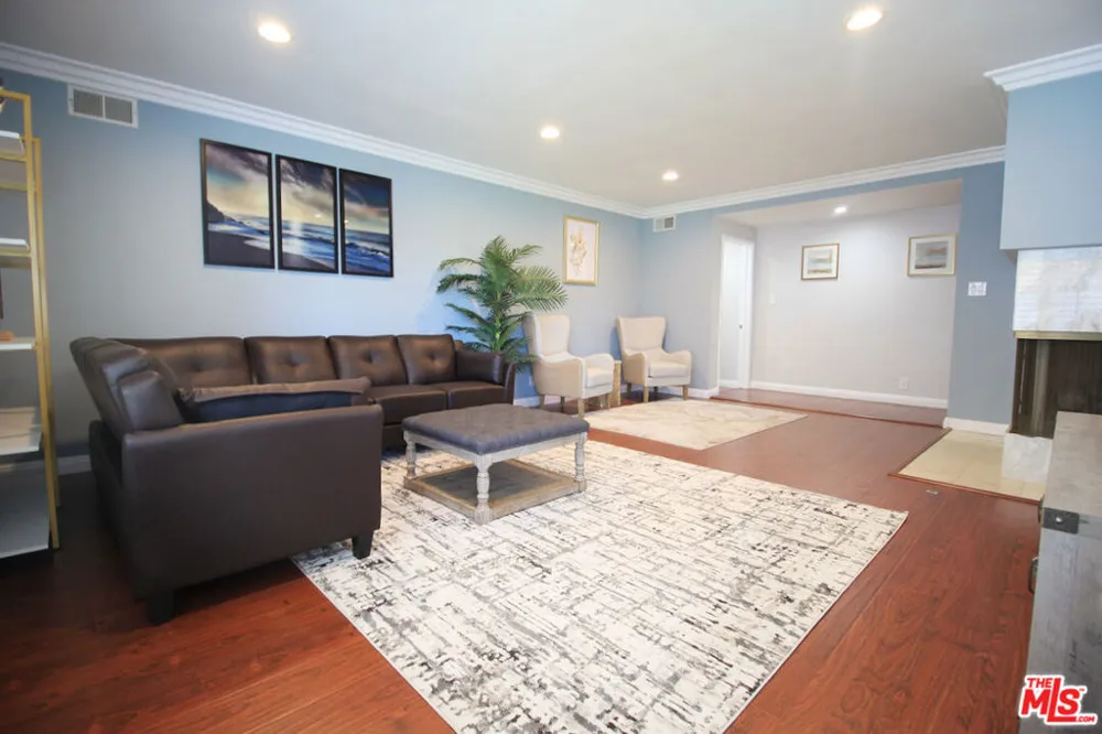6605 S Sherbourne Drive Los Angeles, CA 90056