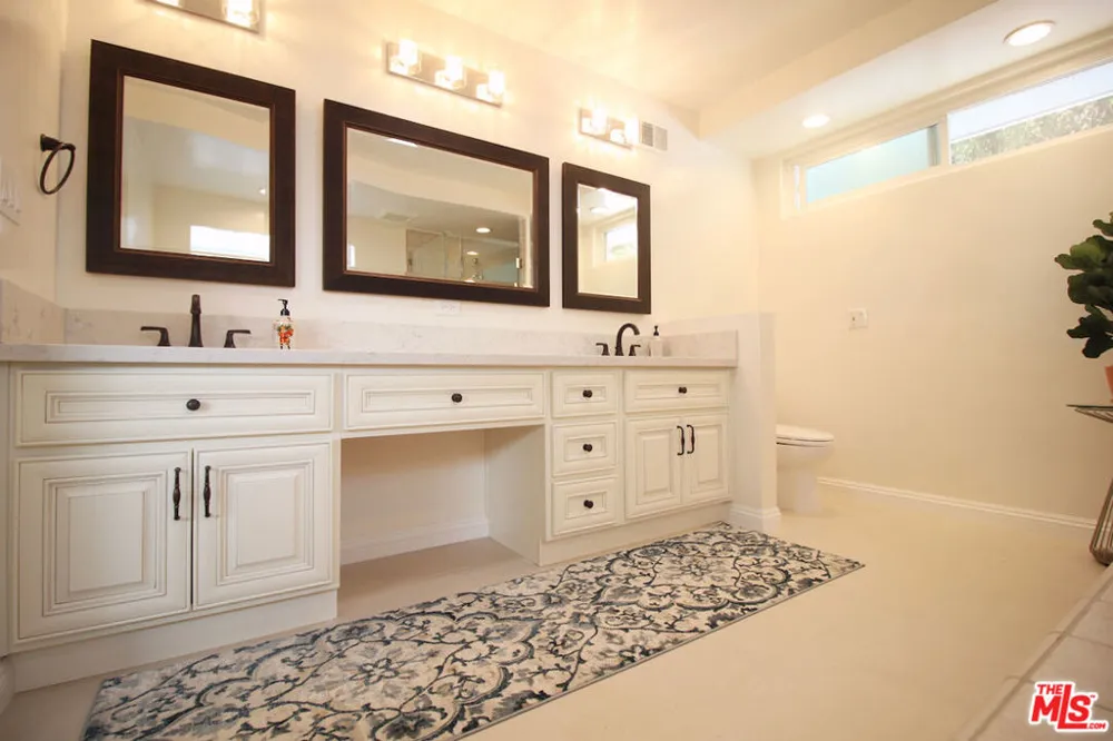 6605 S Sherbourne Drive Los Angeles, CA 90056