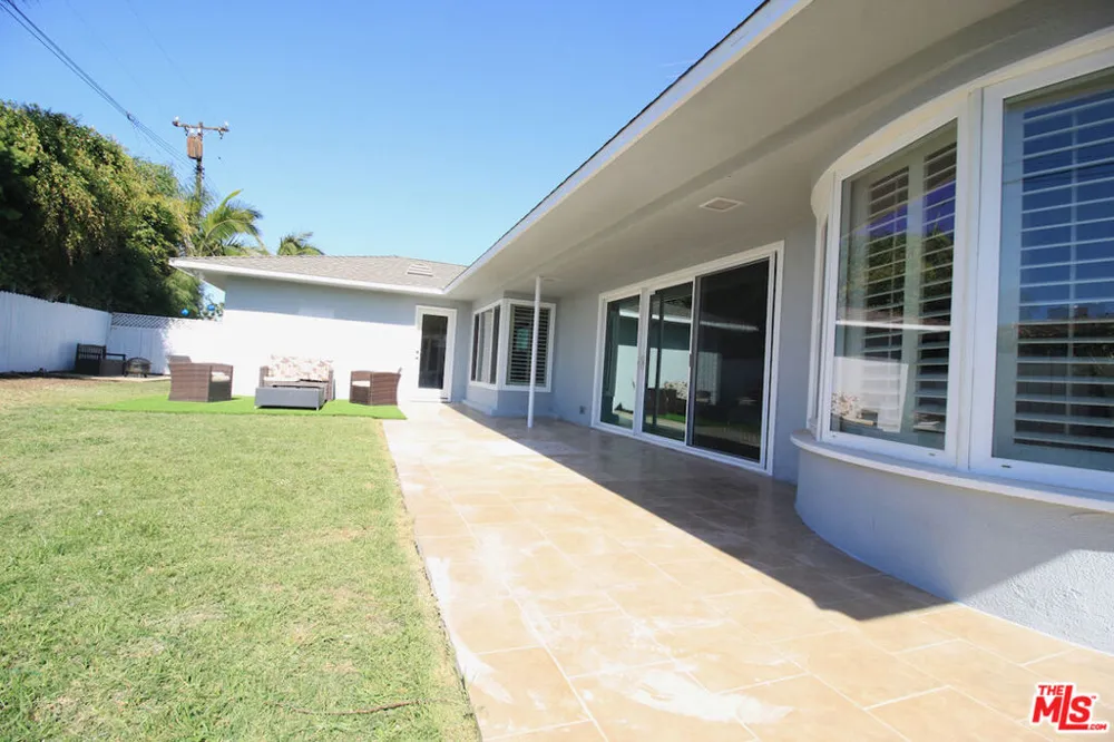 6605 S Sherbourne Drive Los Angeles, CA 90056