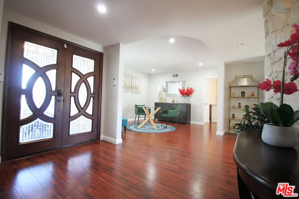 6605 S Sherbourne Drive Los Angeles, CA 90056