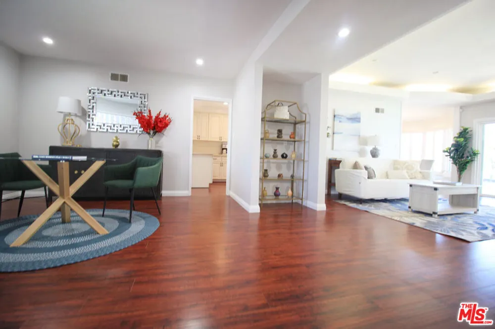 6605 S Sherbourne Drive Los Angeles, CA 90056