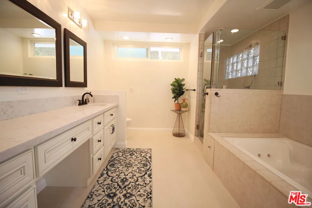 6605 S Sherbourne Drive Los Angeles, CA 90056
