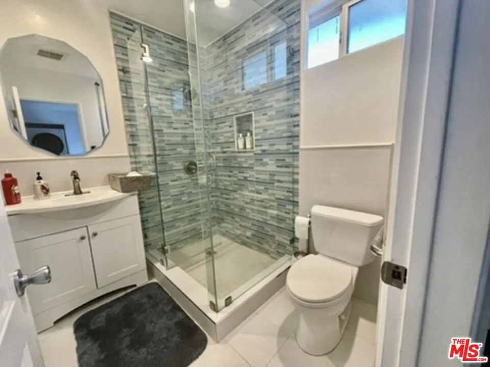 6605 S Sherbourne Drive Los Angeles, CA 90056