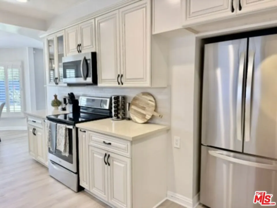 6605 S Sherbourne Drive Los Angeles, CA 90056
