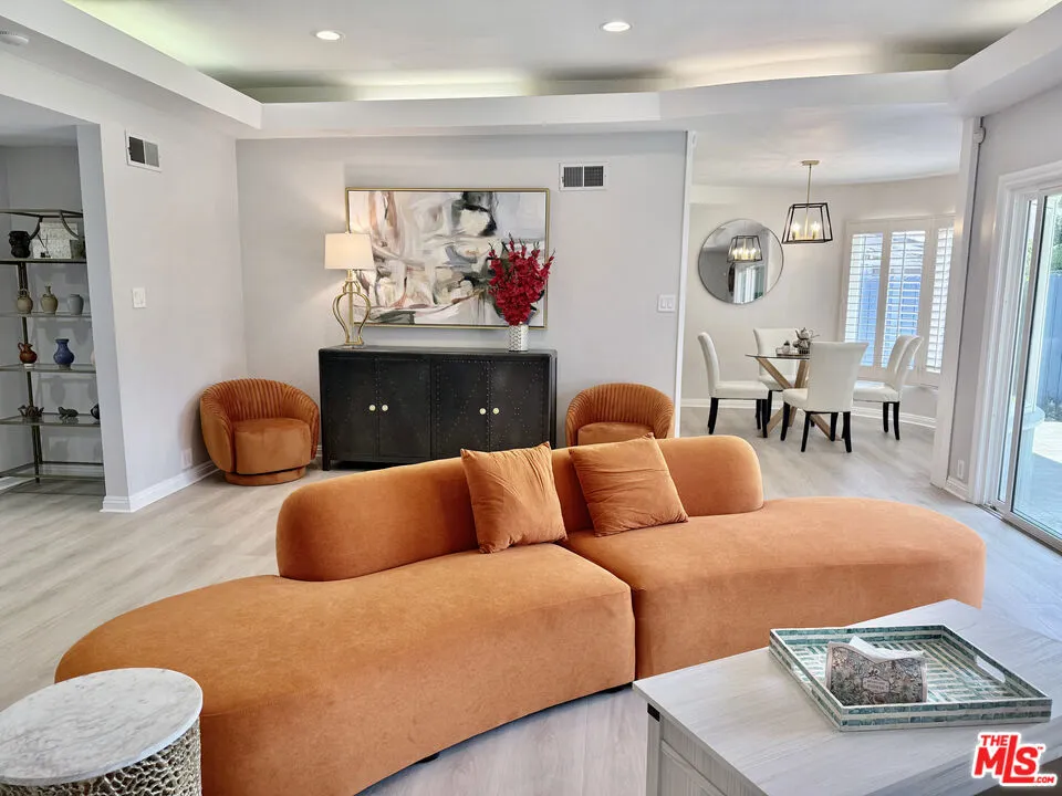6605 S Sherbourne Drive Los Angeles, CA 90056