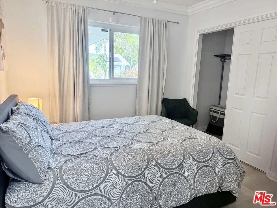 6605 S Sherbourne Drive Los Angeles, CA 90056