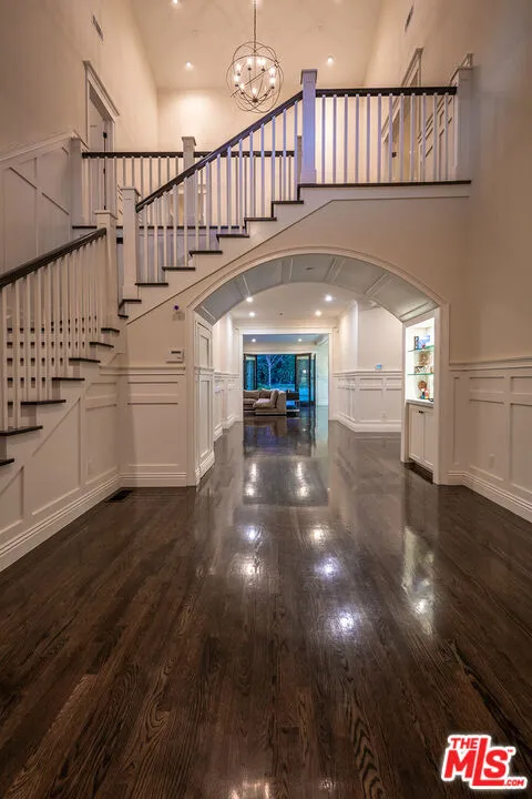 10161 VALLEY SPRING LANE Toluca Lake, CA 91602