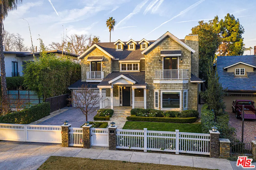 10161 VALLEY SPRING LANE Toluca Lake, CA 91602