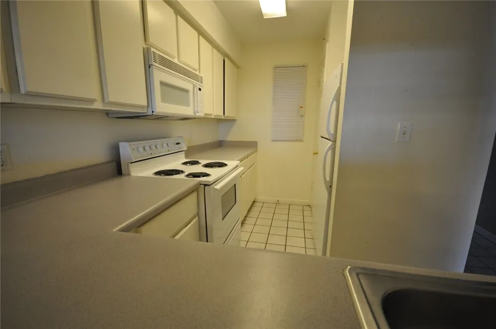 501 W 26th Street #222 Austin, TX 78705