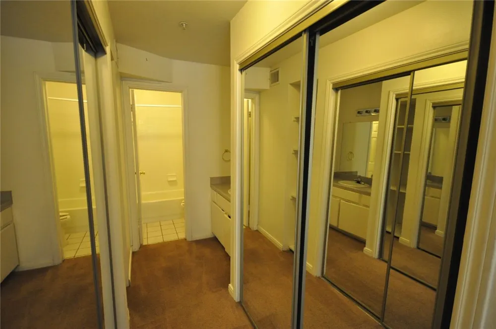 501 W 26th Street #222 Austin, TX 78705