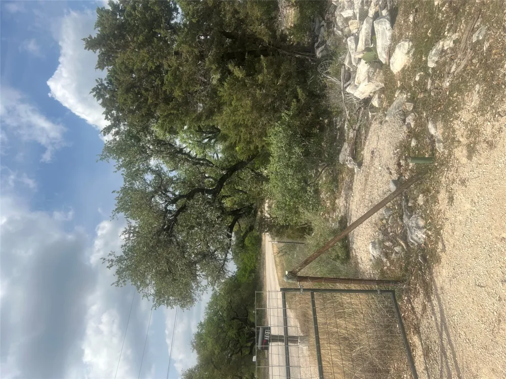 701 Grande Street #B Driftwood, TX 78619
