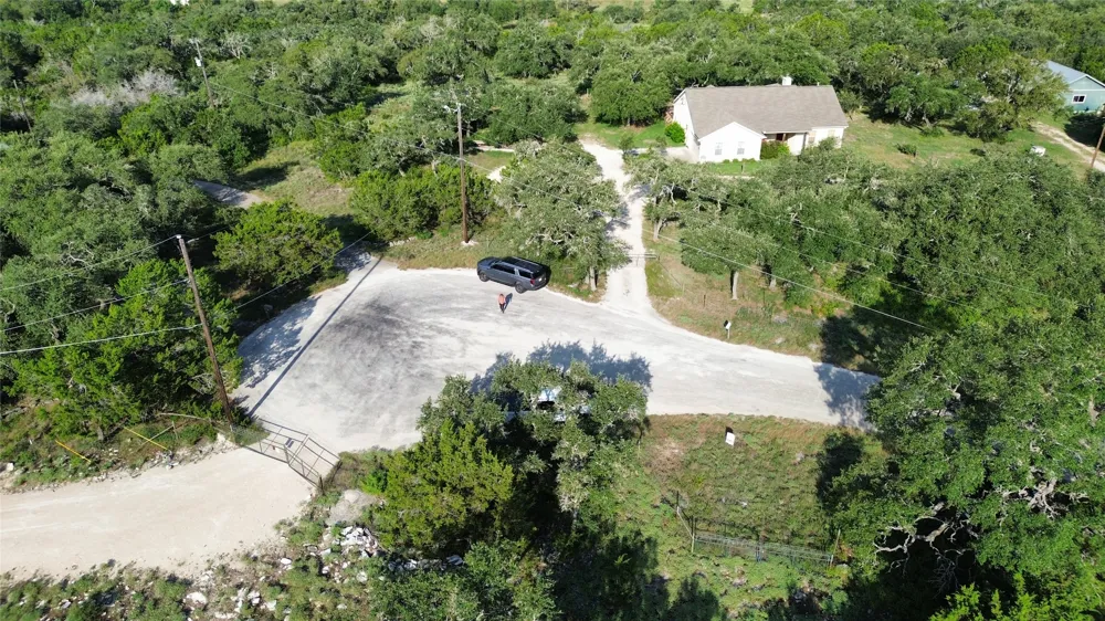 701 Grande Street #B Driftwood, TX 78619