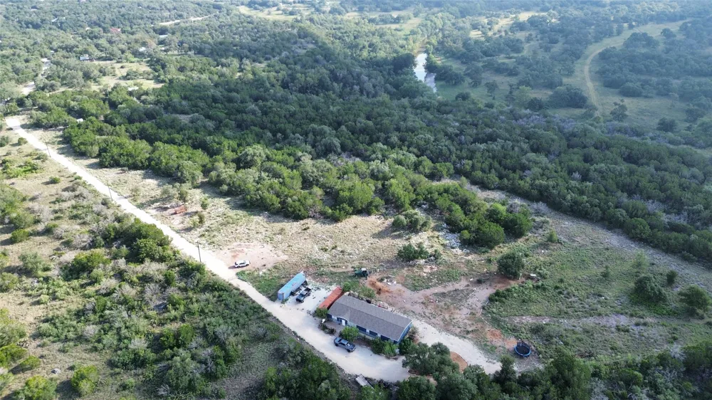 701 Grande Street #B Driftwood, TX 78619