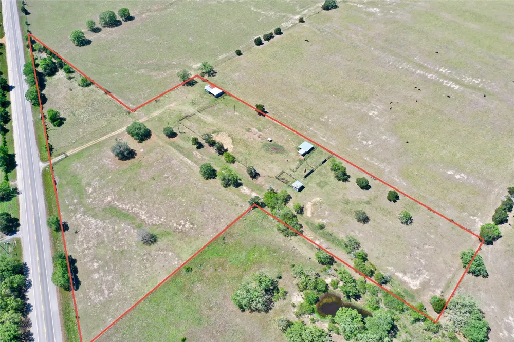 924 Hwy 95 S Smithville, TX 78957