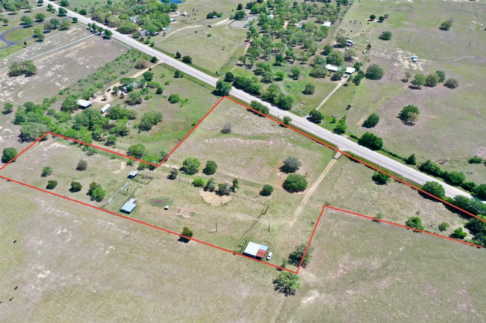 924 Hwy 95 S Smithville, TX 78957