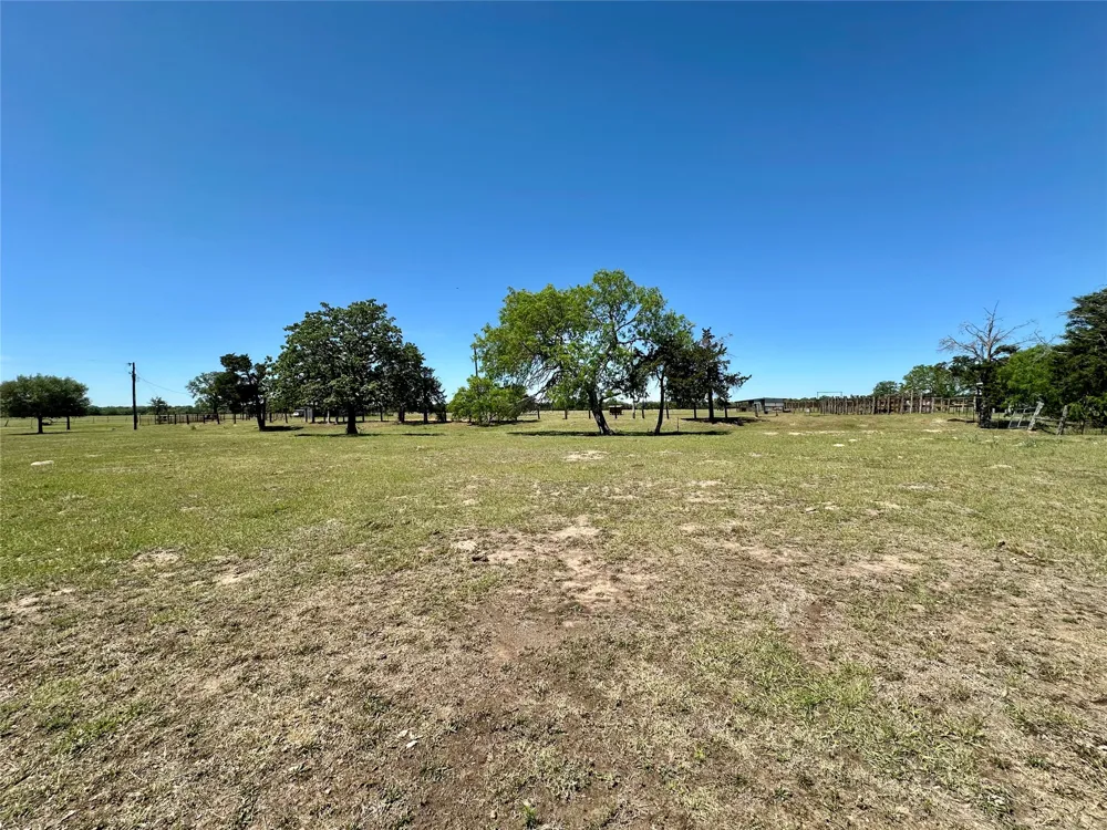924 Hwy 95 S Smithville, TX 78957