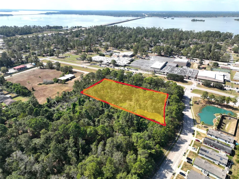 3 E Lake Houston Parkway Huffman, TX 77336