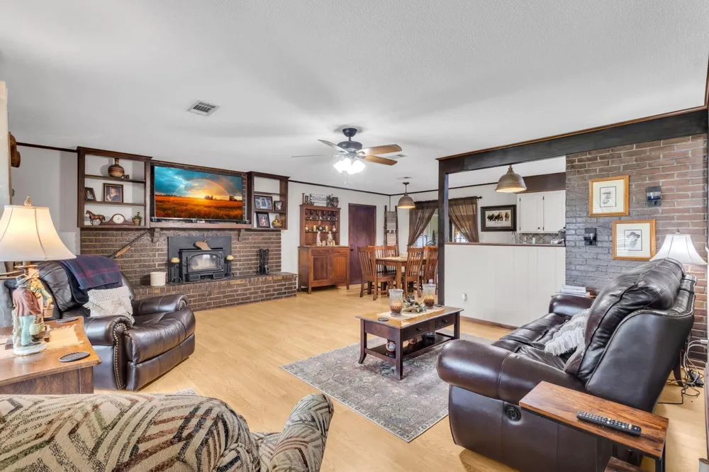 209 Camden Road Chester, TX 75936