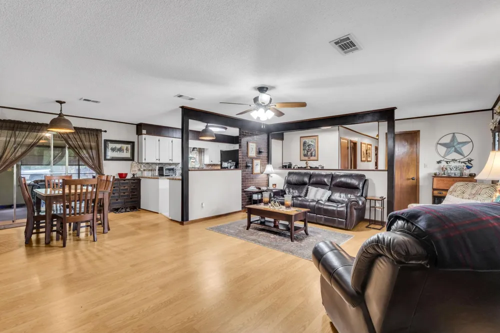 209 Camden Road Chester, TX 75936