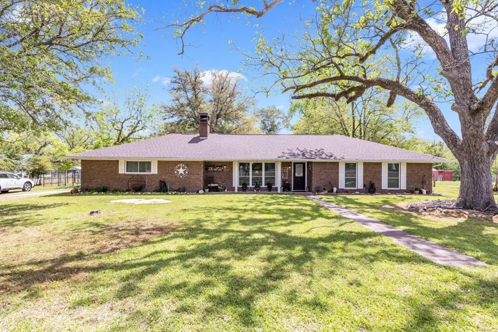 209 Camden Road Chester, TX 75936