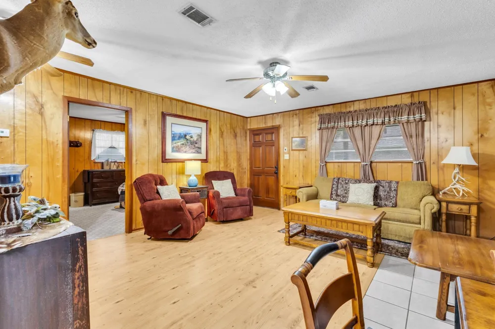 209 Camden Road Chester, TX 75936