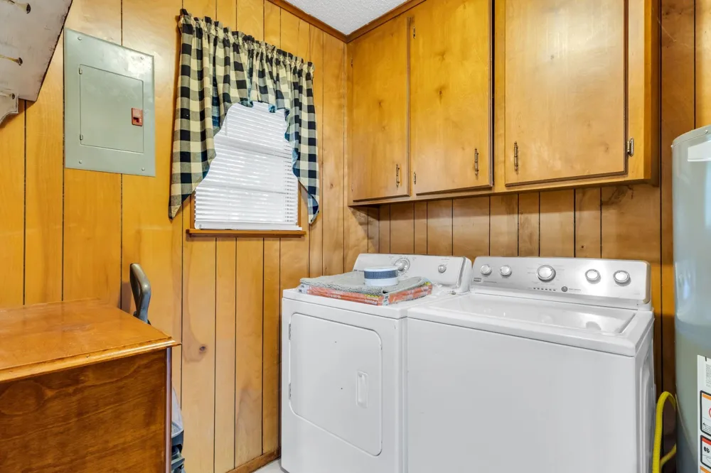 209 Camden Road Chester, TX 75936
