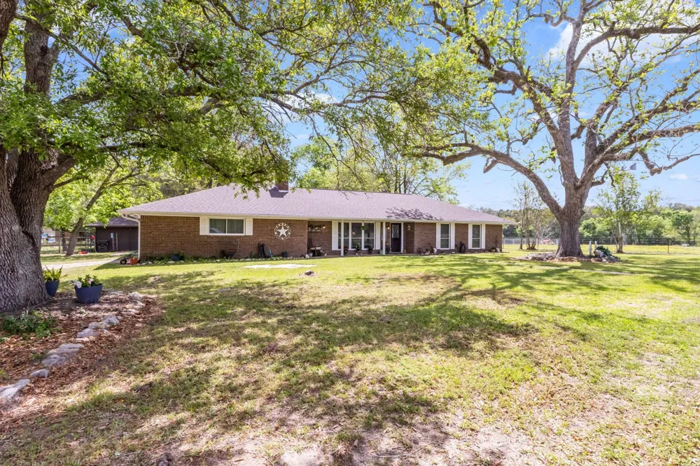 209 Camden Road Chester, TX 75936