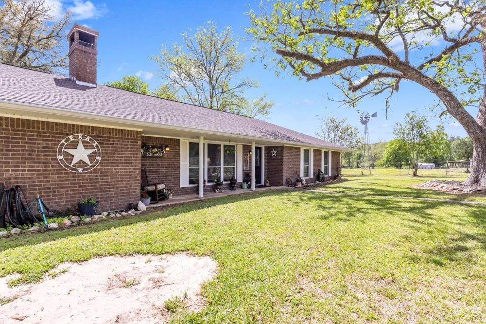209 Camden Road Chester, TX 75936
