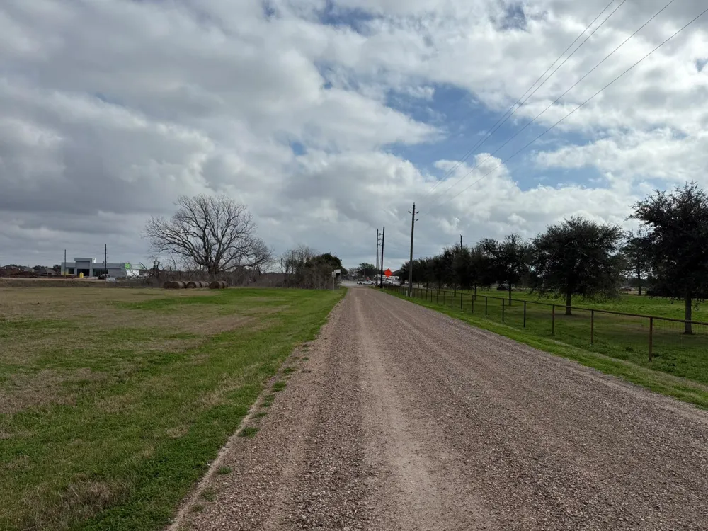 2735 Fm 723 Road Rosenberg, TX 77471
