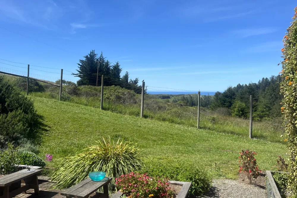 2045 Muniz Ranch Road Jenner, CA 95450