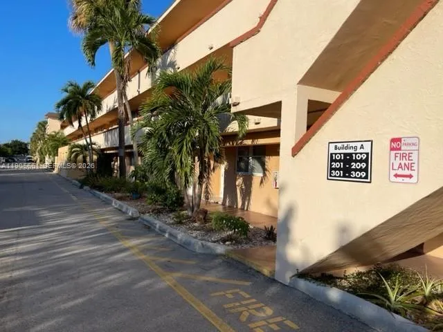 4500 Federal Hwy #102A Lighthouse Point, FL 33064