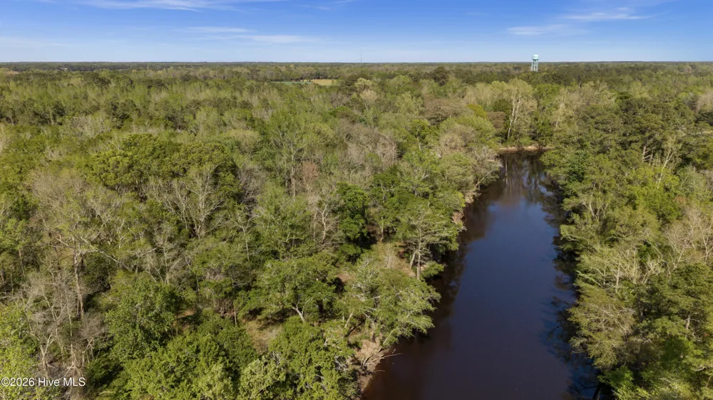 196 Quiet Water Drive Chinquapin, NC 28521