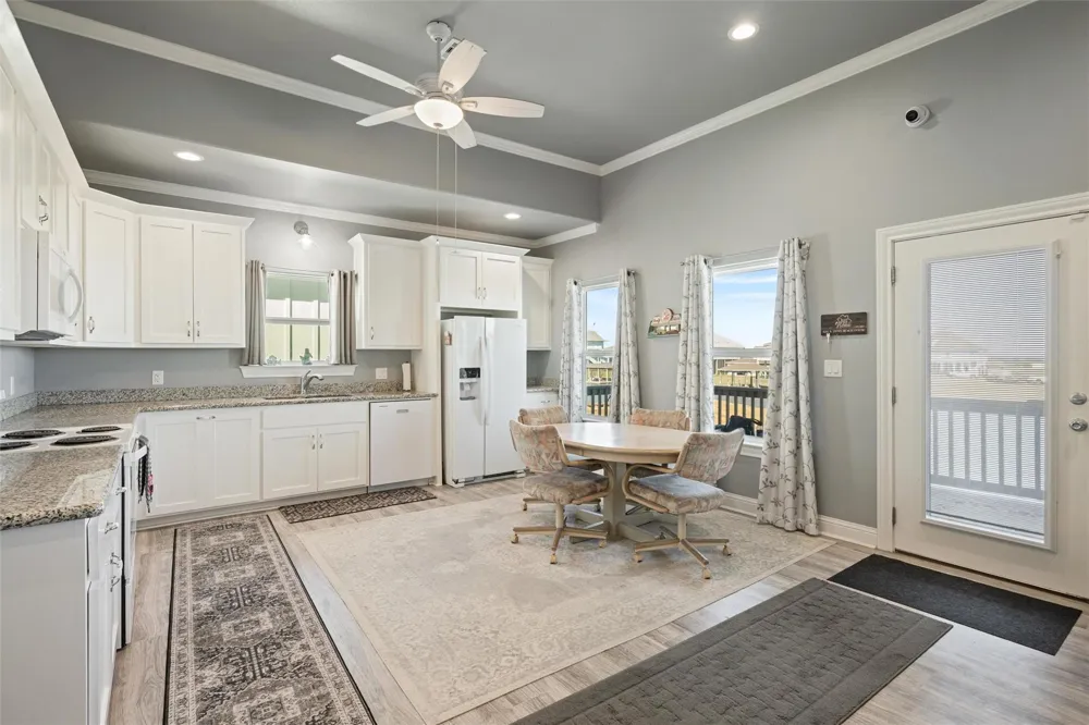 2005 Nelson Street Port Bolivar, TX 77650