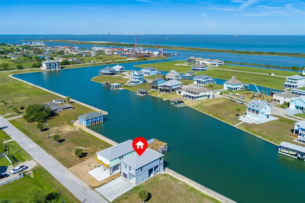 2005 Nelson Street Port Bolivar, TX 77650