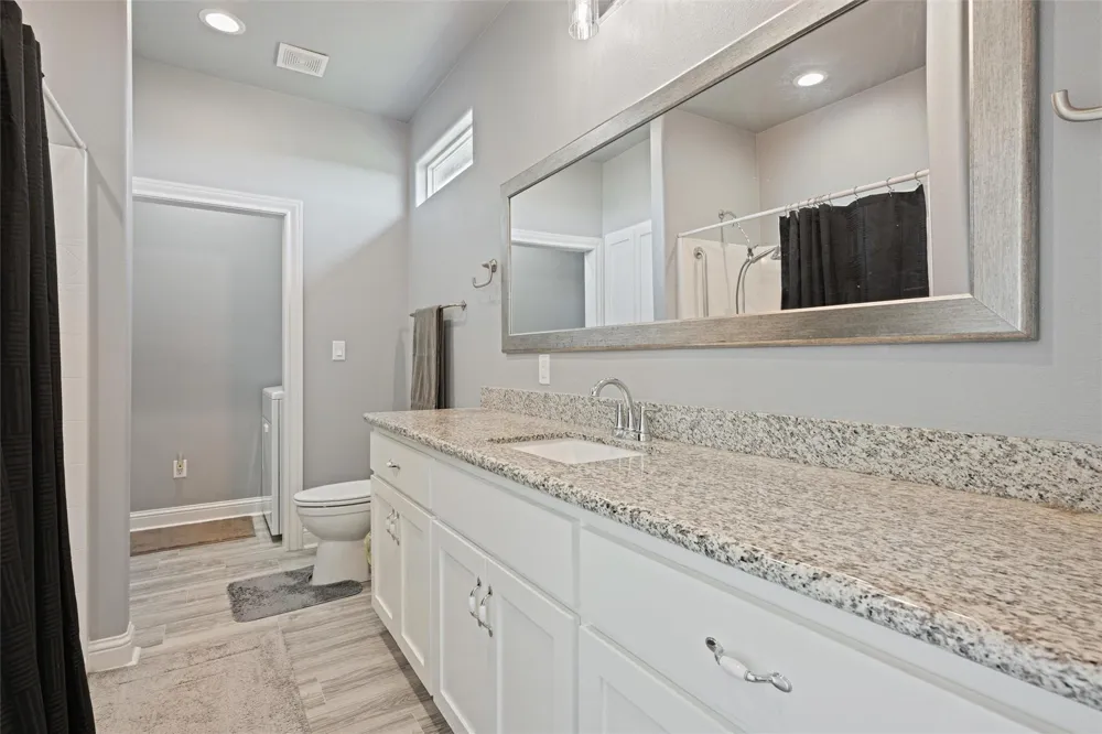 2005 Nelson Street Port Bolivar, TX 77650