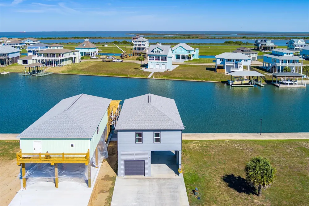 2005 Nelson Street Port Bolivar, TX 77650