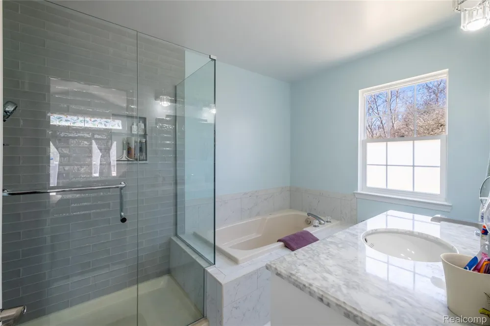 10381 Champions Circle Grand Blanc Charter Township, MI 48439