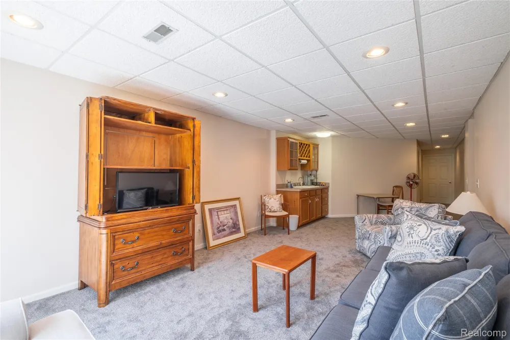 10381 Champions Circle Grand Blanc Charter Township, MI 48439