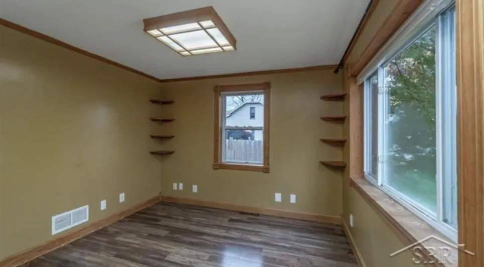 1306 Leng Street Bay City City, MI 48706