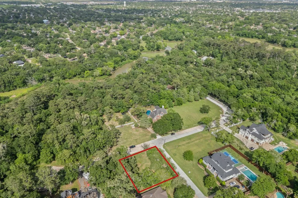 508 Independence Drive Friendswood, TX 77546