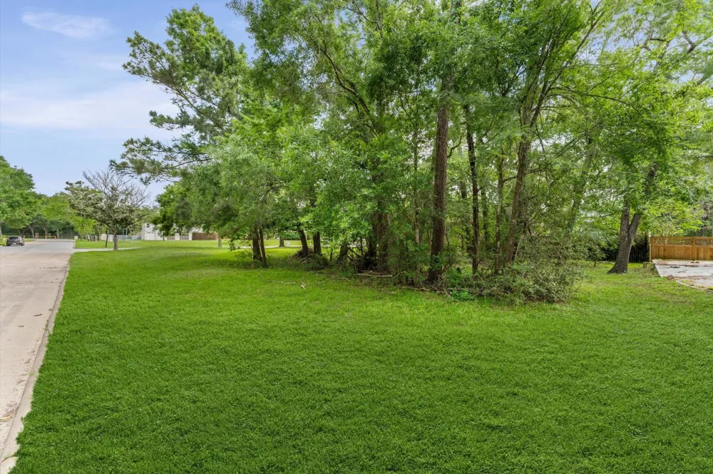 508 Independence Drive Friendswood, TX 77546